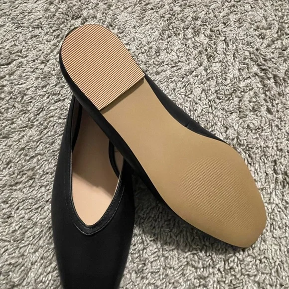 LOFT Black Women's Flats - Picture 5 of 5